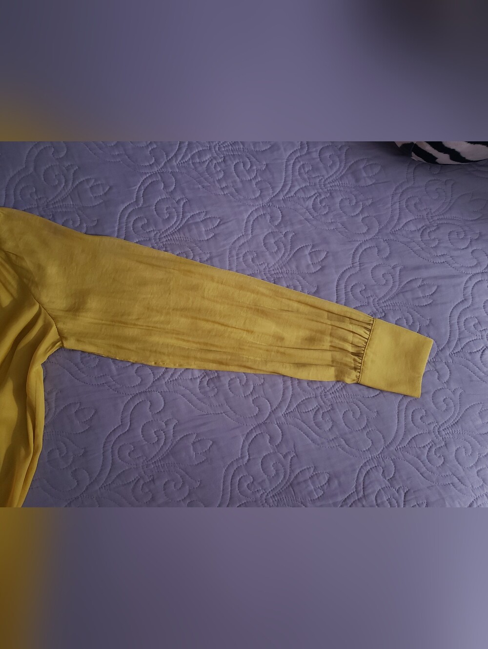 Maison D'Amelie Long Sleeve Vneck Blouse - Picture 5 of 7